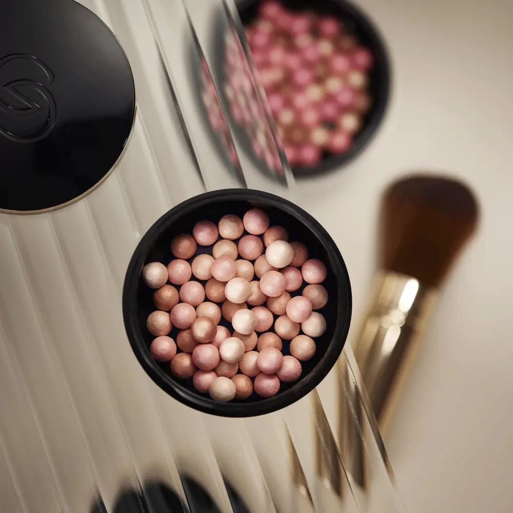 Oriflame Giordani Gold - Perly se sérum